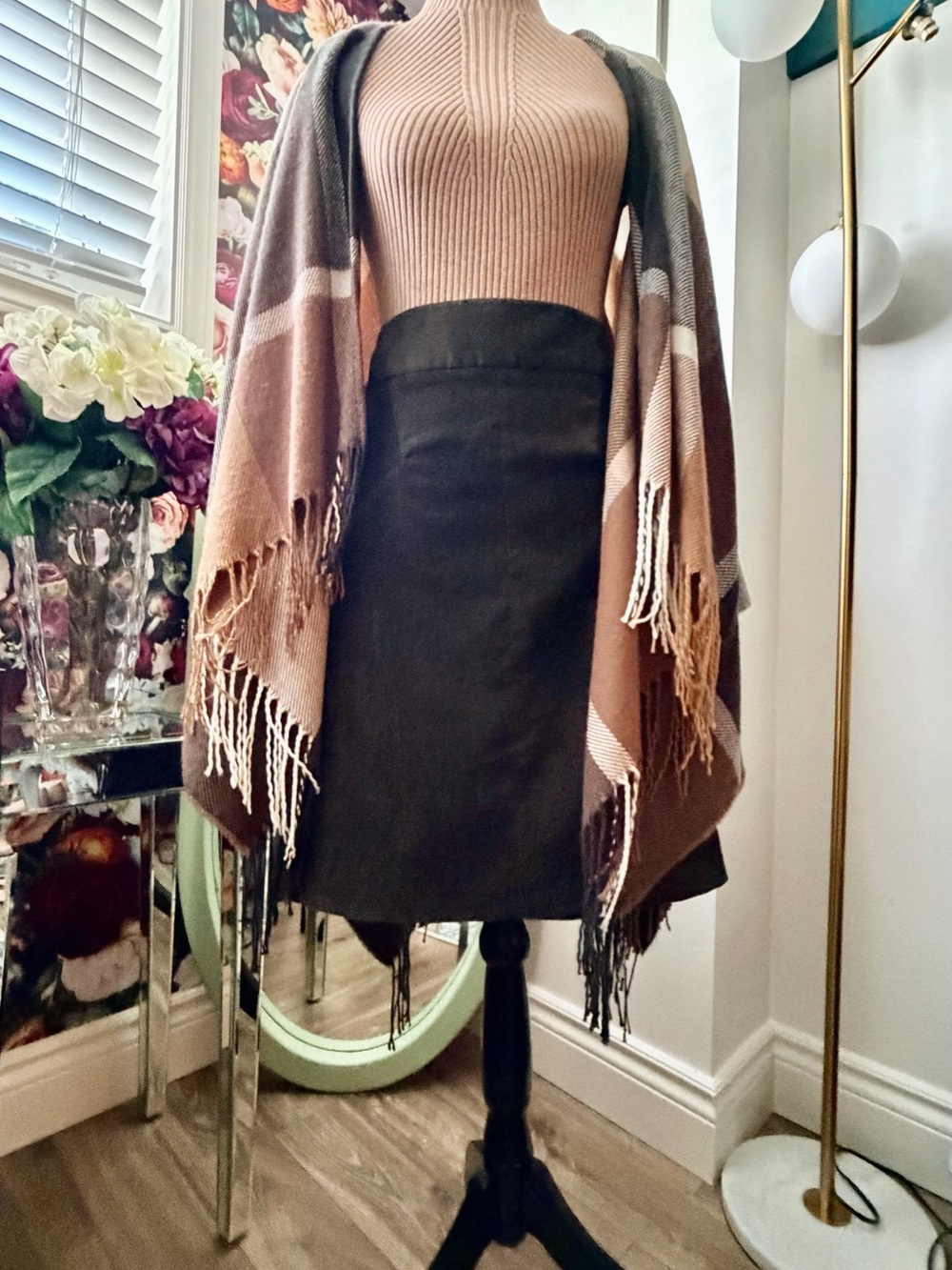 Chelsea & Theodore dark green , corduroy Skirt in size 12